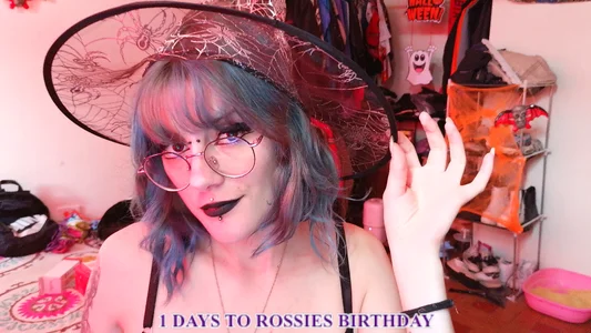 Rossiee_huntt Witch Rossie รูป 