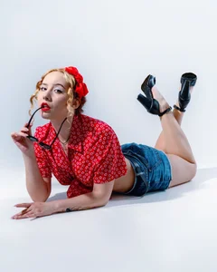 JasmineMilko Pin-up Pic 3