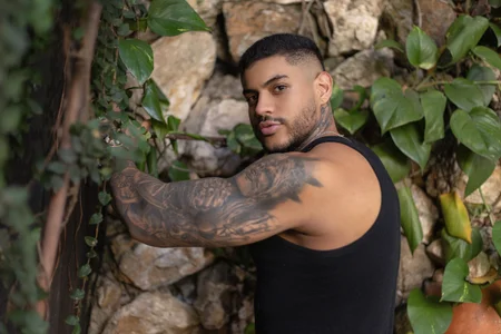 LuigiVitale_1 The black is personality Poză 3