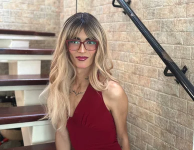 Alice-randy Your woman red ❤️ Pic 5