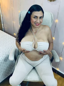 Zdjęcia jhasly_am My body is perfect for you 🌸🥵:  2