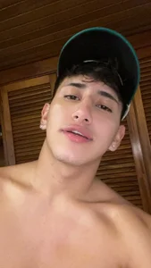 adrik_cano__: MY FACE ( 5 фото)