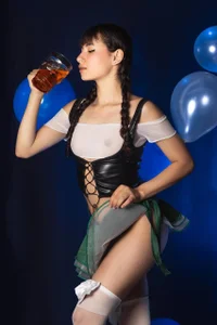 Pinksnake Let´s drink and get drvnk, we can fuck. Foto 6