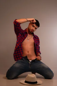 EdwardRoss_ kullanıcısının me 💦 albümü -  4 fotoğraf