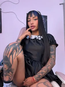 vanyya vanya Pic 4