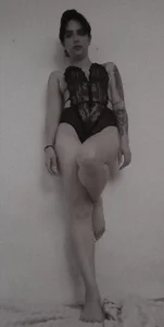 Sara_Turner Public slika