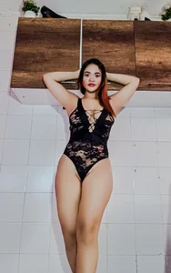 CAMILA--REYのBEATCの枚の写真