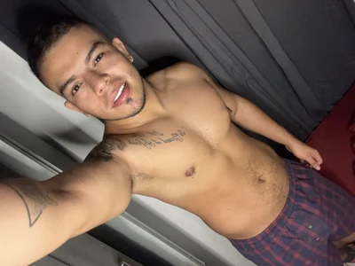 Naughty_Charly Public Immagine  3