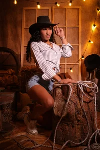 Chloee__Adams Public зображення 3