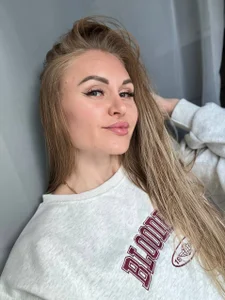 Moli_Mala Public Pic 4