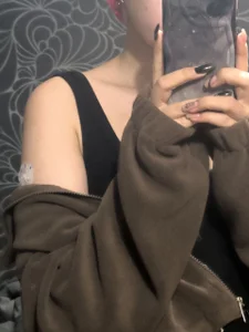 EvelinaKilner all day Pic