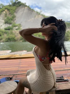 GinebraBrown Traveling and having some peace 💝 Pic 4