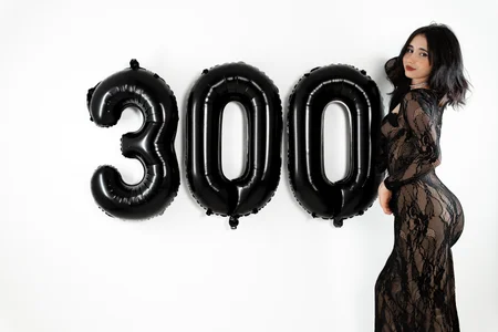 300K Seguidores od angelinepossy  4 snímek