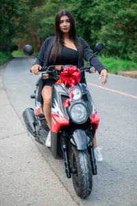 ZiaCalifa Thank you for helping me achieve my dreams 🛵🎀💓👑🌼 Pic 4