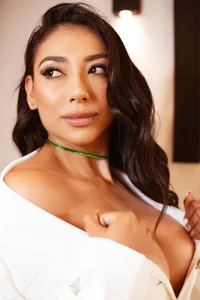 LizzHamilton__ Doll Face Bilde 2