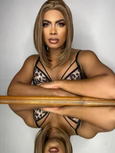 electrabrowns: Public ( фото)