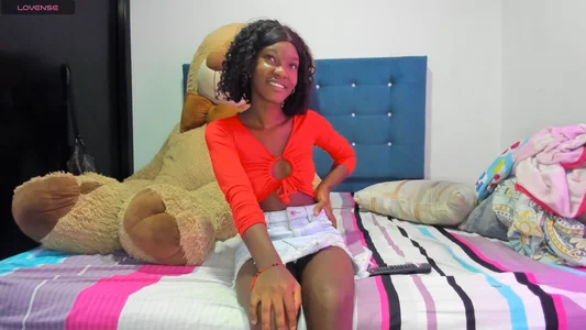 Camila_Vixen1 Public Pic 2