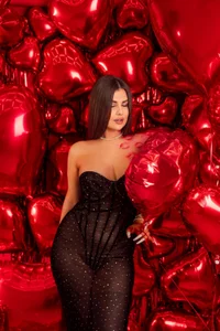 CutieLui_ Valentine`s Day Pic