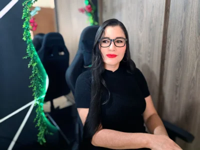 LUCY_LI About me❤️ Pic