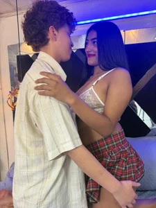 Lu-vale Two girls you would love to meet Billede 9