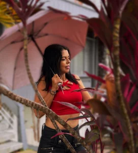 loress_ass_mature A rainy day ☔❤️ Hình 3