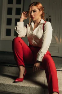 SamanthaKlein_ Glamor and authority Bilde 4