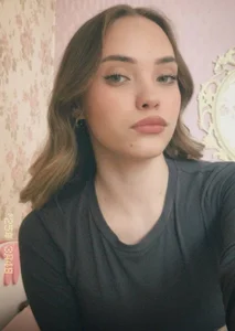 LinetteDagley Public2 Pic