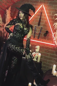 SaraParker_ Sexy Side of Darkness Pic