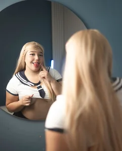 hinata_dolly 🫣🫢  2টি ছবি