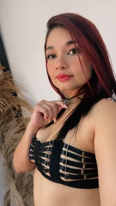 PaulaVegaa Public Bilde 4