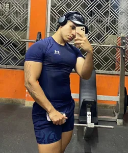 Derek_Voss gym Bilde 3