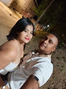 Public de DaniAndSofi  3 Imagens