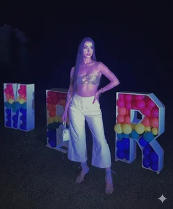 Urban Woman🫦 od morganlake_  3 snímek