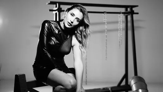 VictoriaBellah: Victoria on B&W🤍 ( 9 фото)