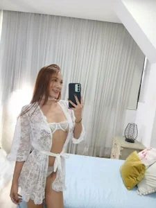 ambar_ross__'s XXX Nude Photo 1
