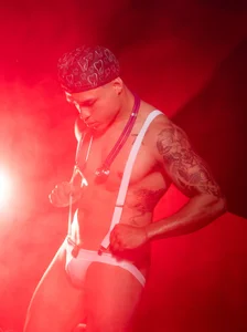 Gersonzt: Public ( 4 фото)