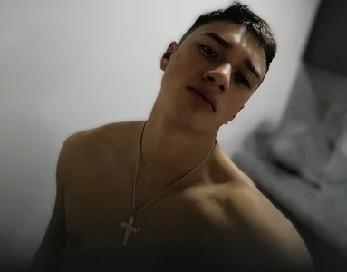 theo-stone Public Immagine  5