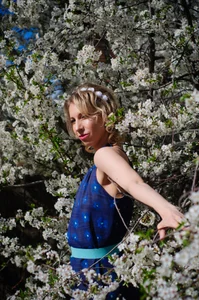 AdrianaSea Spring. Flowers. And me Pic 8