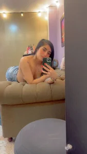 Nanda_Mendoza 🥵😈 টি ছবি