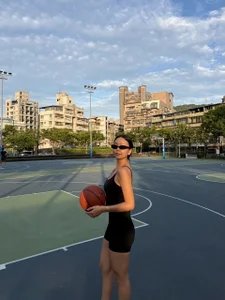 JaninaVolek Public Pic 2