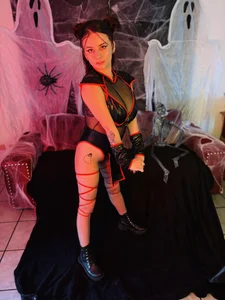 kassandra_james 💫 “Between combat and desire… choose to lose yourself with me” Pic