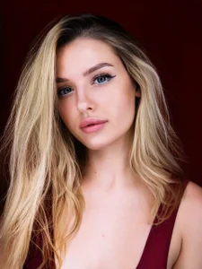 LADY IN RED