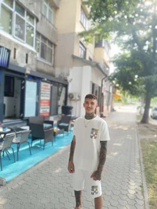 Edward2611 Public Hình 5