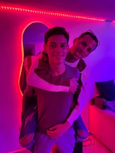 Friendsofeverything_ Public Billede 2