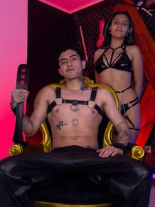 Public de Chuky_BDSM_  3 Imagens