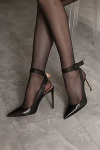 VelvetPrivate Public Immagine  3