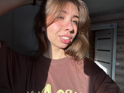 SerenaHawthorne Public Foto 4