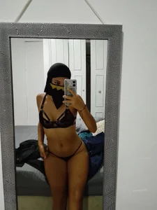 Yaseminn__ Public รูป  6