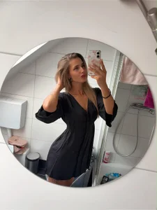 BellaBabe_ Public зображення 2