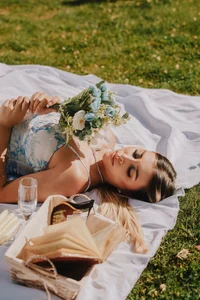 charlotte__grey ⭐PICNIC WITH ME 🥂🍾⭐ صورة واحدة|charlotte__grey ⭐PICNIC WITH ME 🥂🍾⭐ صورتان|charlotte__grey ⭐PICNIC WITH ME 🥂🍾⭐  5 صور|charlotte__grey ⭐PICNIC WITH ME 🥂🍾⭐  5 صورة